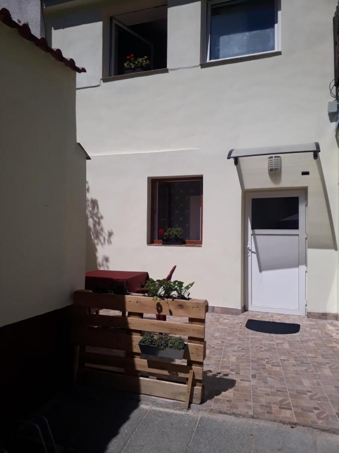 Apartmany קארלשטיין מראה חיצוני תמונה