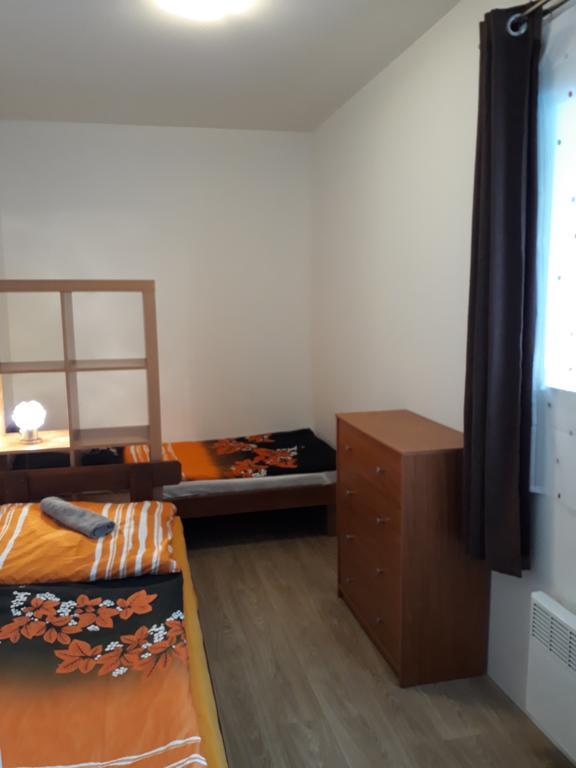 Apartmany קארלשטיין מראה חיצוני תמונה