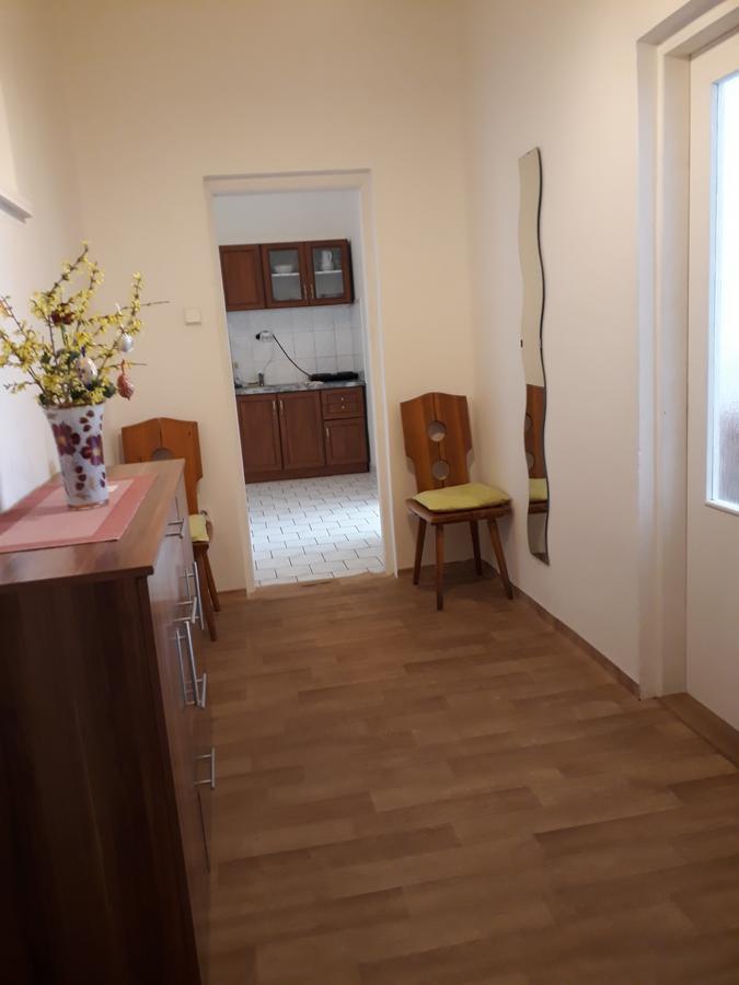 Apartmany קארלשטיין מראה חיצוני תמונה
