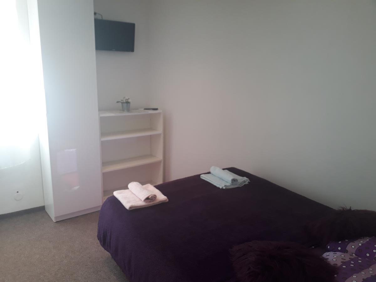 Apartmany קארלשטיין מראה חיצוני תמונה
