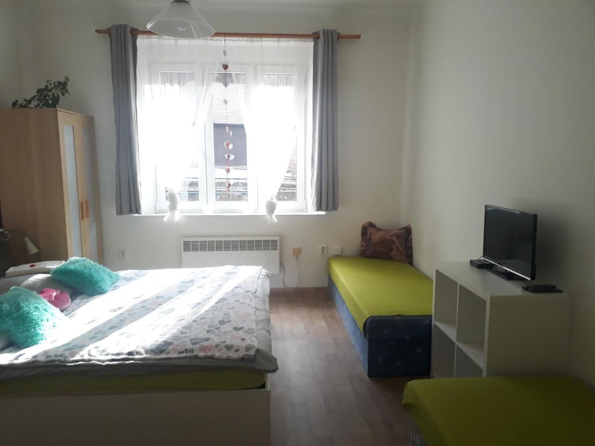 Apartmany קארלשטיין מראה חיצוני תמונה